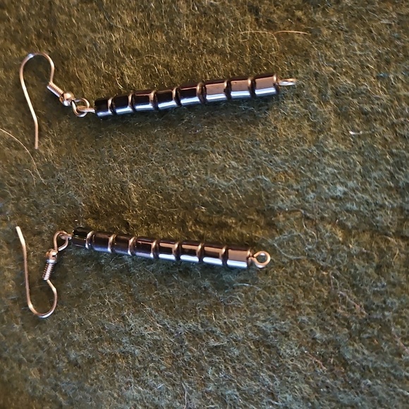 Beaded Black & Silver Necklace with Dangling Earring Set. - Picture 3 of 5